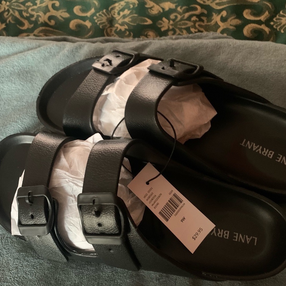 Lane Bryant Black Sandals-any purchase today comes with free gift from me!😊